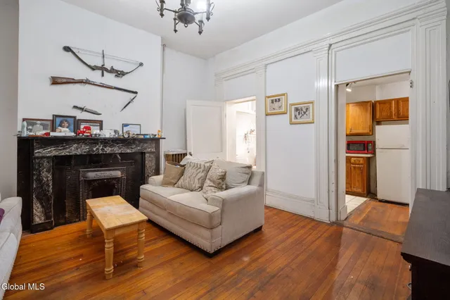 $325,000 | 128 Hamilton Street, Albany, NY 12207