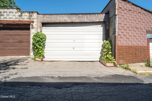 $325,000 | 128 Hamilton Street, Albany, NY 12207