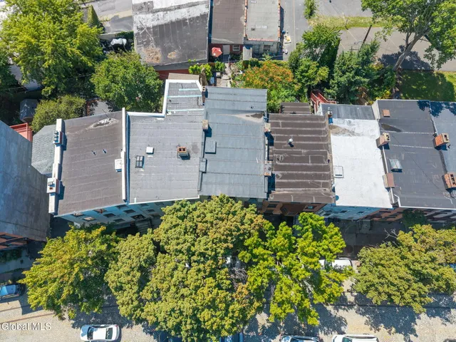 $325,000 | 128 Hamilton Street, Albany, NY 12207