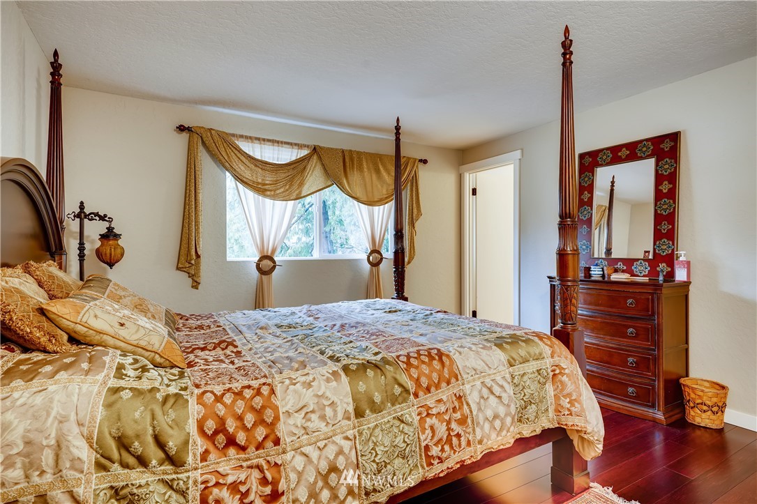 17630 17th Drive Southeast Bothell, WA 98012 - Photo 14 of 27 Gallery Image 14