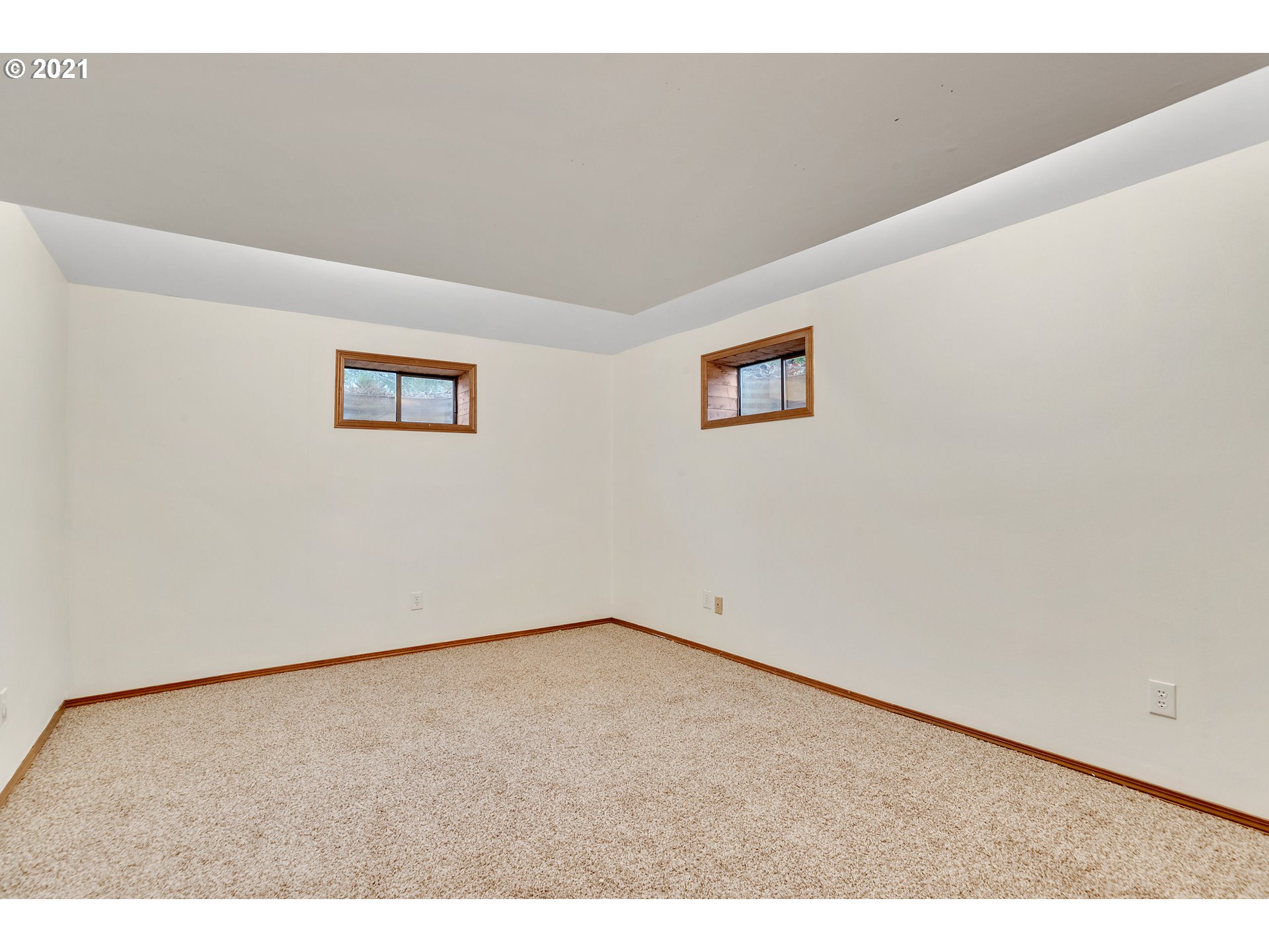 24875 Southeast Sunshine Valley Road Damascus, OR 97089 - Photo 20 of 26 Gallery Image 20