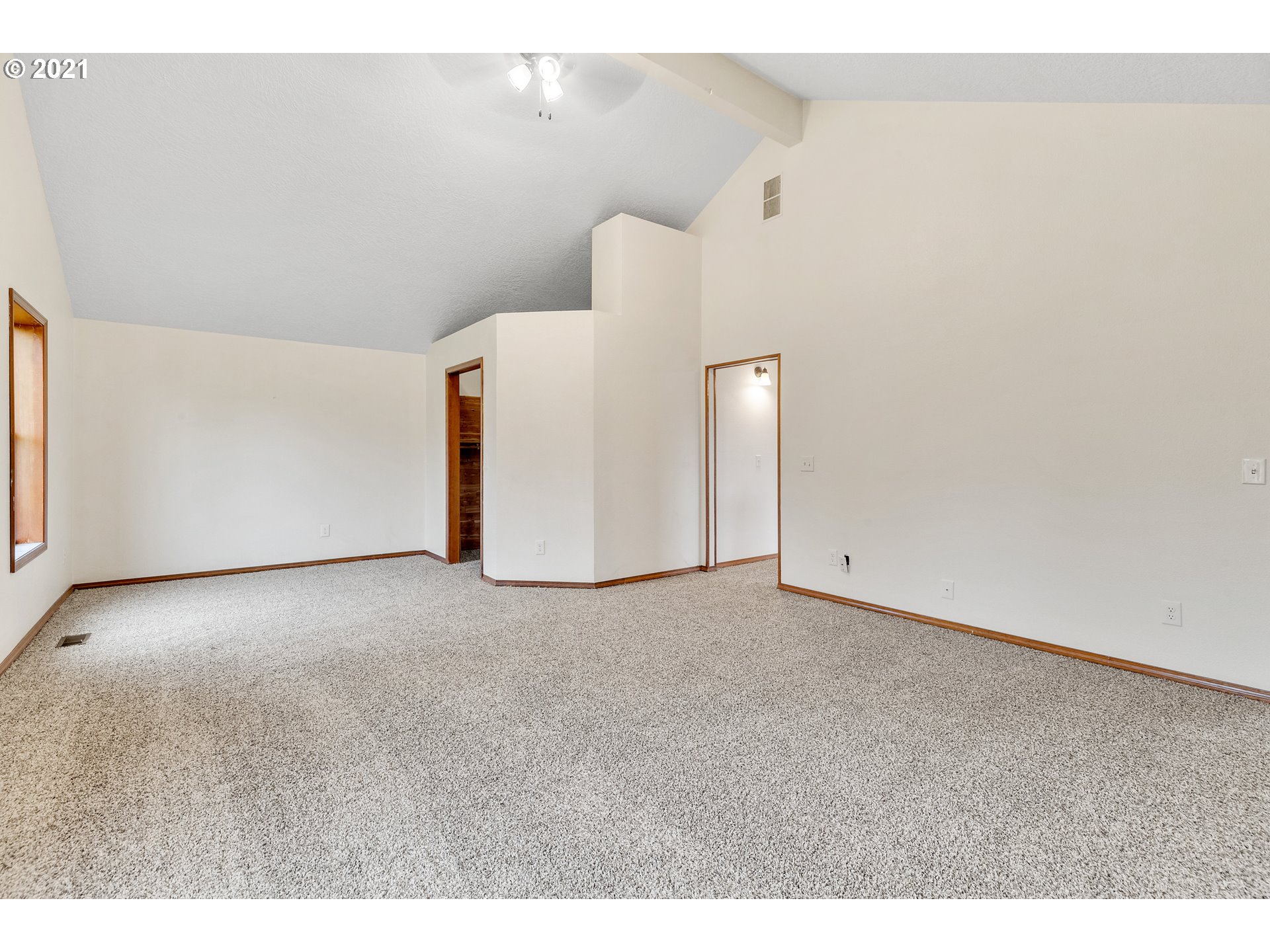 24875 Southeast Sunshine Valley Road Damascus, OR 97089 - Photo 23 of 26 Gallery Image 23