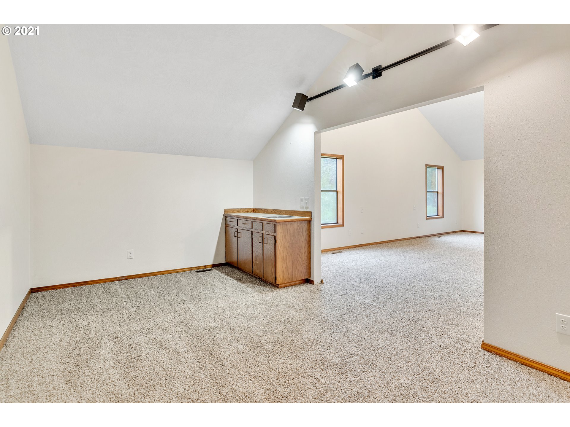 24875 Southeast Sunshine Valley Road Damascus, OR 97089 - Photo 24 of 26 Gallery Image 24