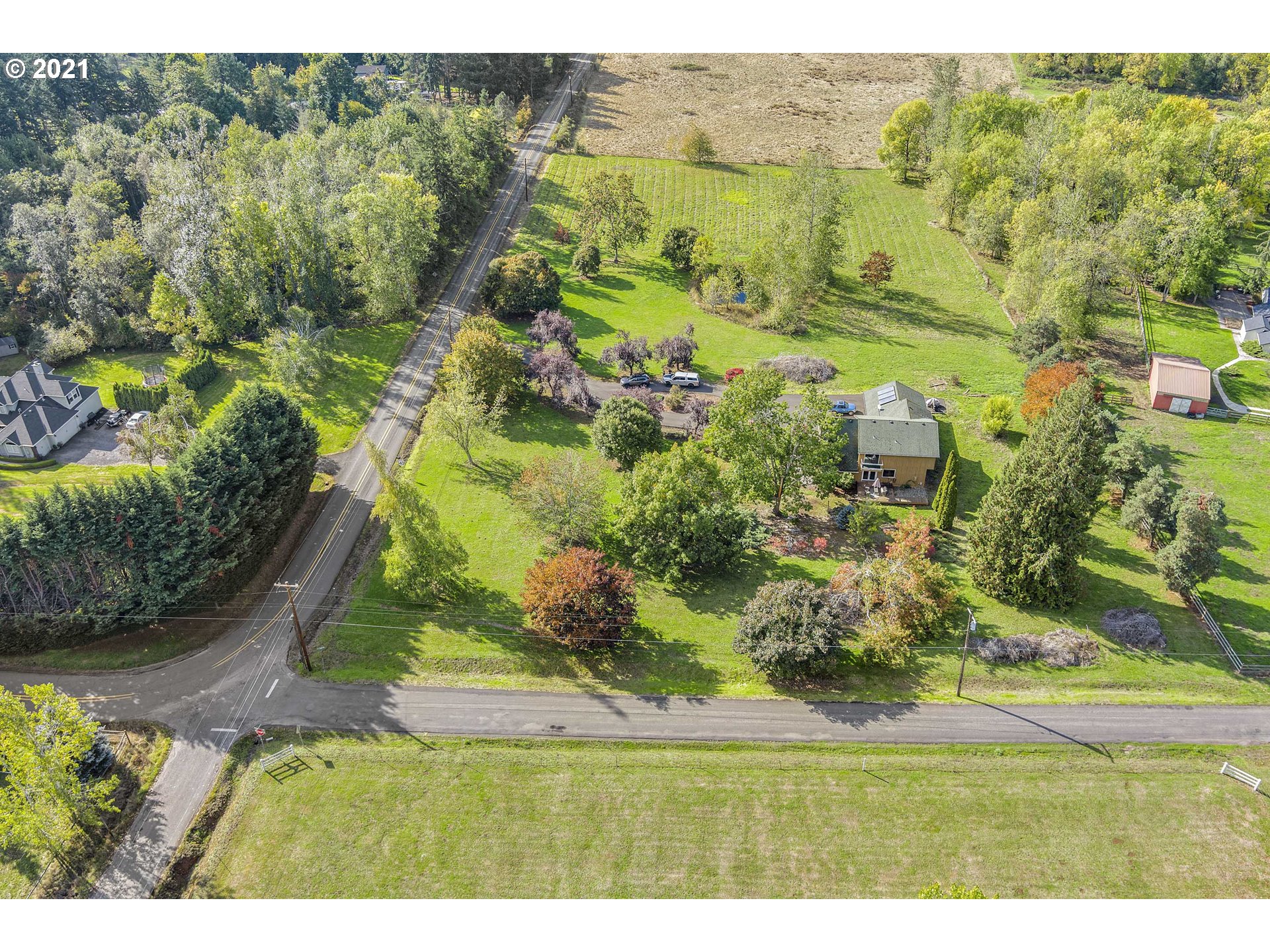 24875 Southeast Sunshine Valley Road Damascus, OR 97089 - Photo 4 of 26 Gallery Image 4