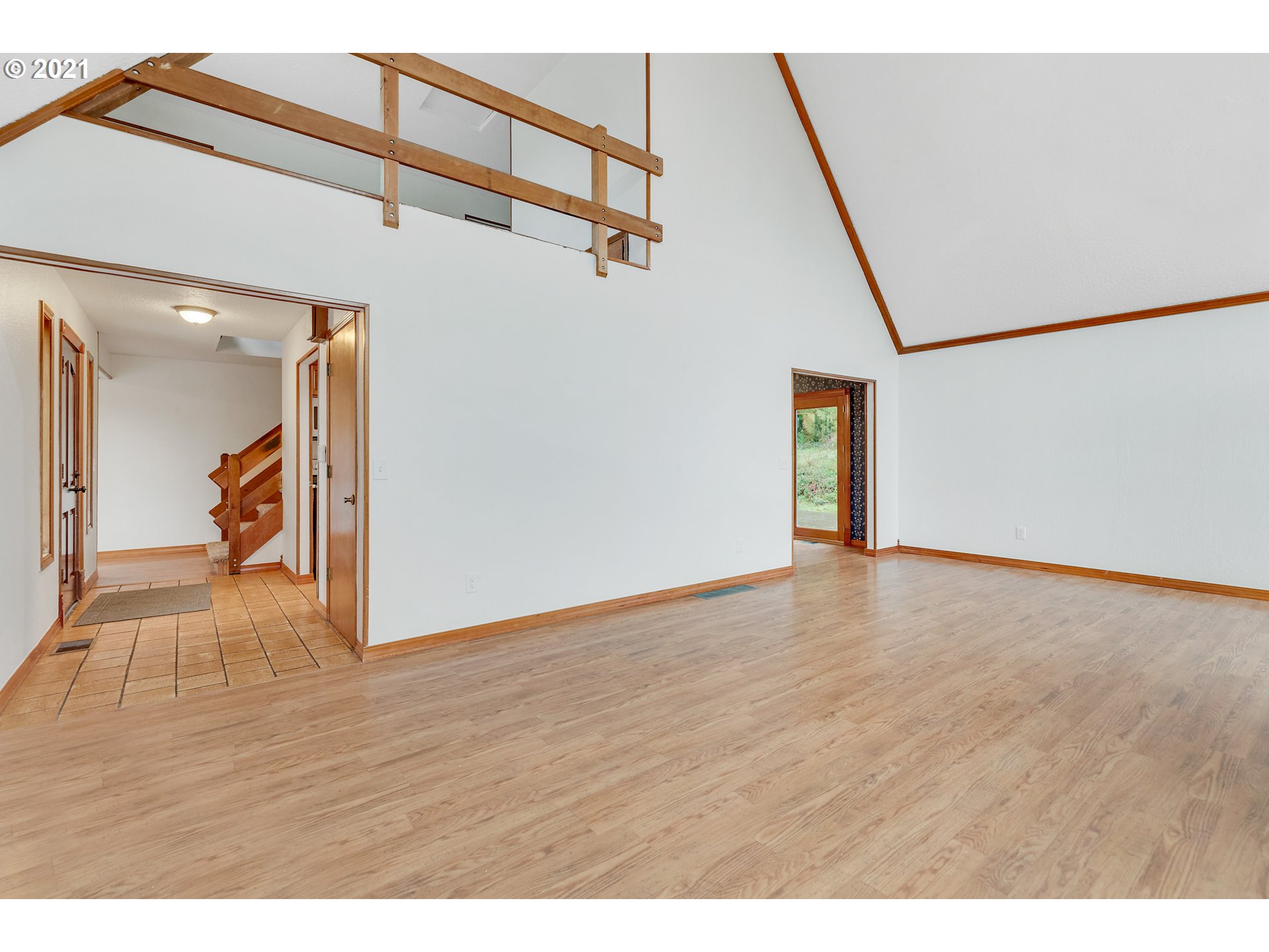 24875 Southeast Sunshine Valley Road Damascus, OR 97089 - Photo 10 of 26 Gallery Image 10