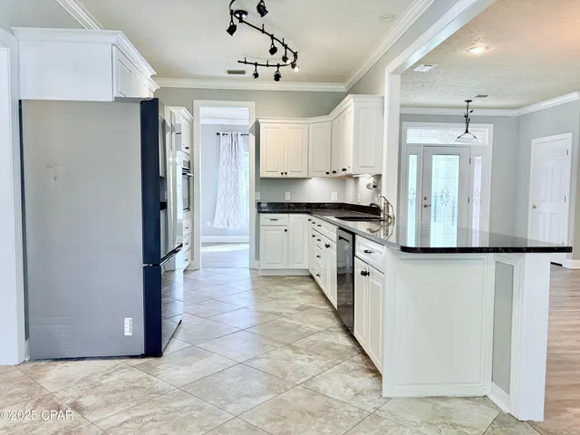 $399,000 | 9713 Resota Beach Road, Southport, FL 32409