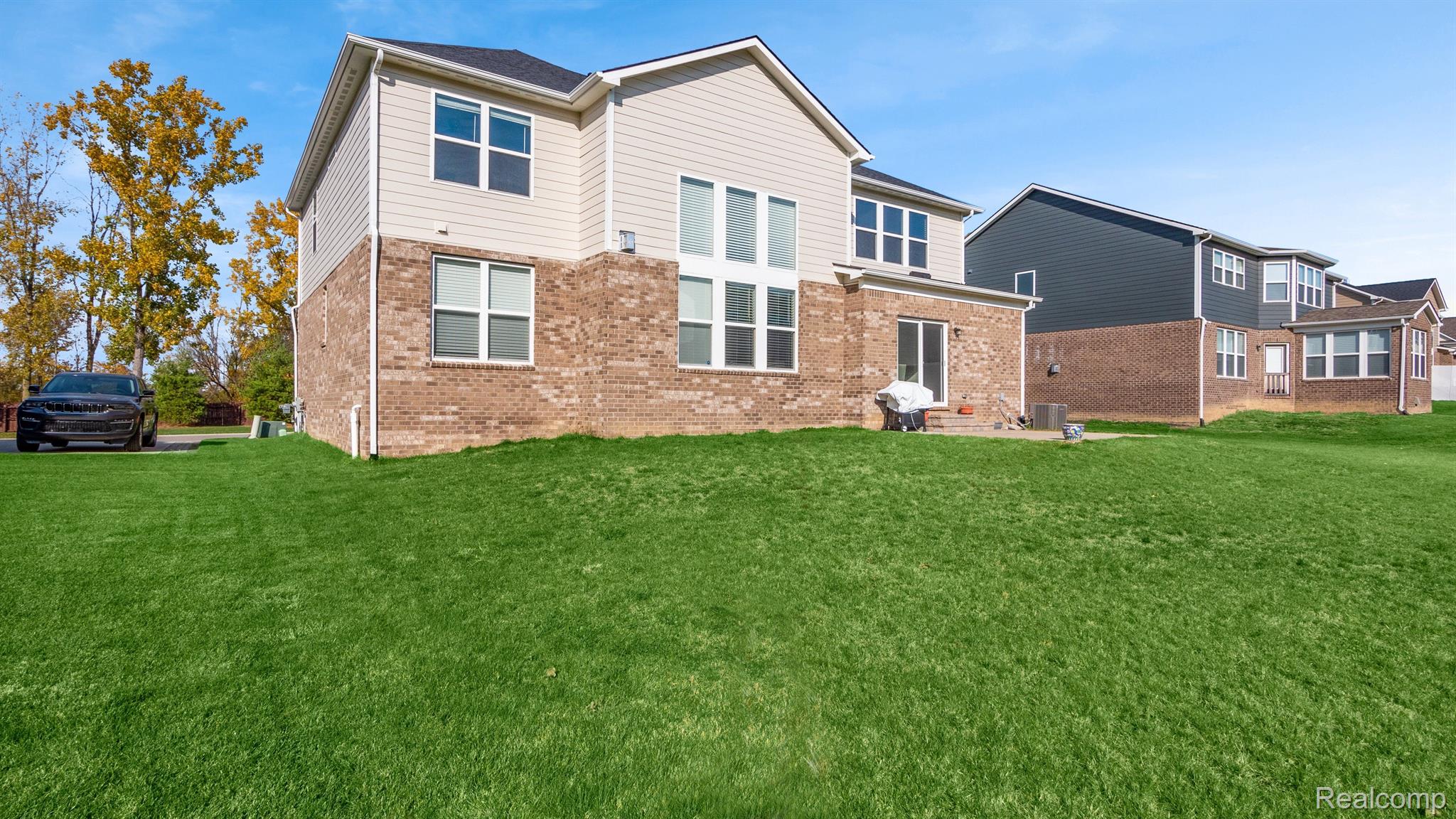 2130 Logan Drive Rochester, MI 48309 - Photo 32 of 35 Gallery Image 32