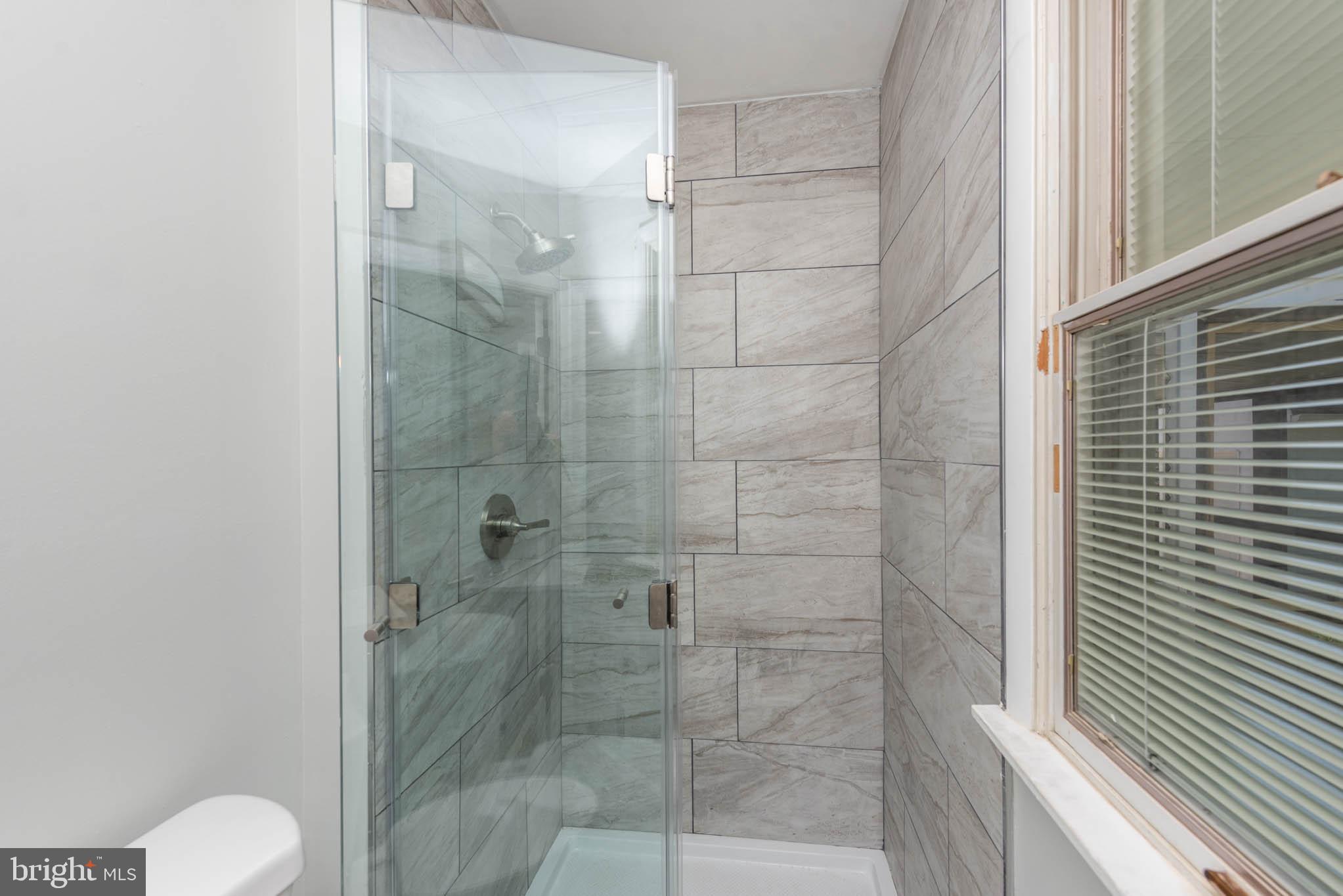 1408 Gibsonwood Road Catonsville, MD 21228 - Photo 13 of 35