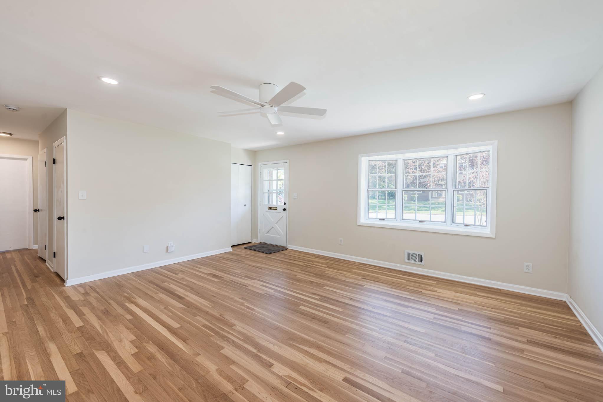 1408 Gibsonwood Road Catonsville, MD 21228 - Photo 4 of 35