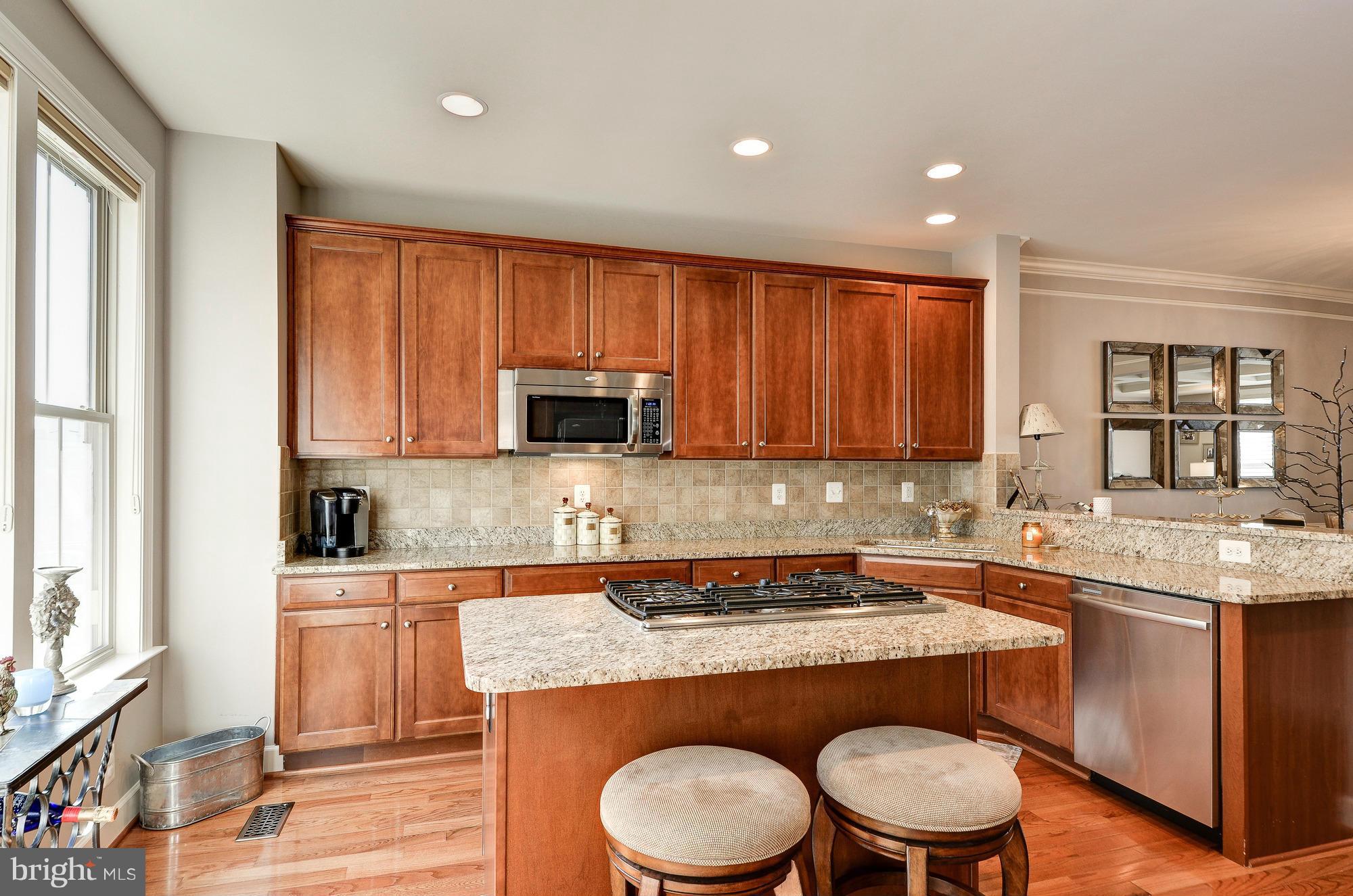 3445 Kemper Road Arlington, VA 22206 - Photo 2 of 13 Kitchen