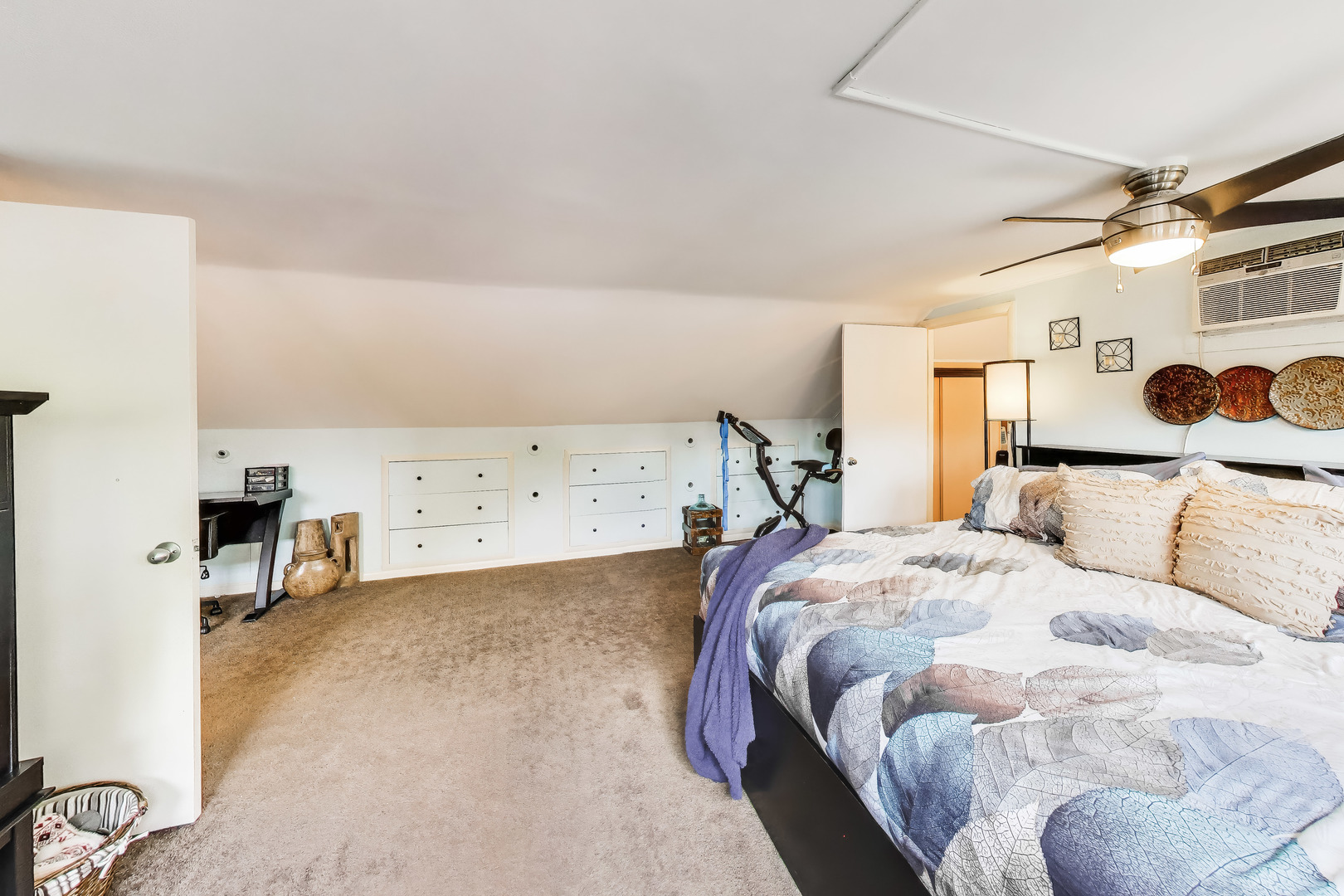 6732 West Rascher Avenue Chicago, IL 60656 - Photo 27 of 52