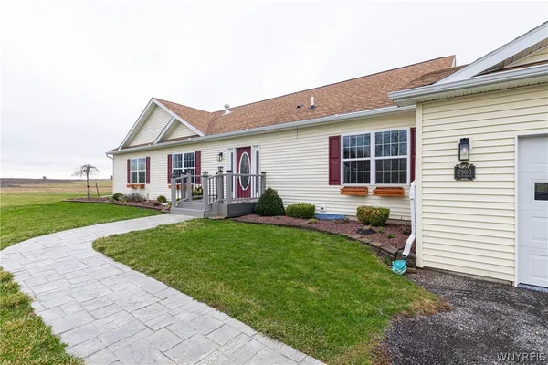 $425,000 | 7900 Gorton Road, Pembroke, NY 14036