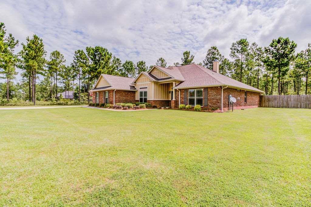 2420 10 Mile Road Pace, FL 32571 - Photo 2 of 45