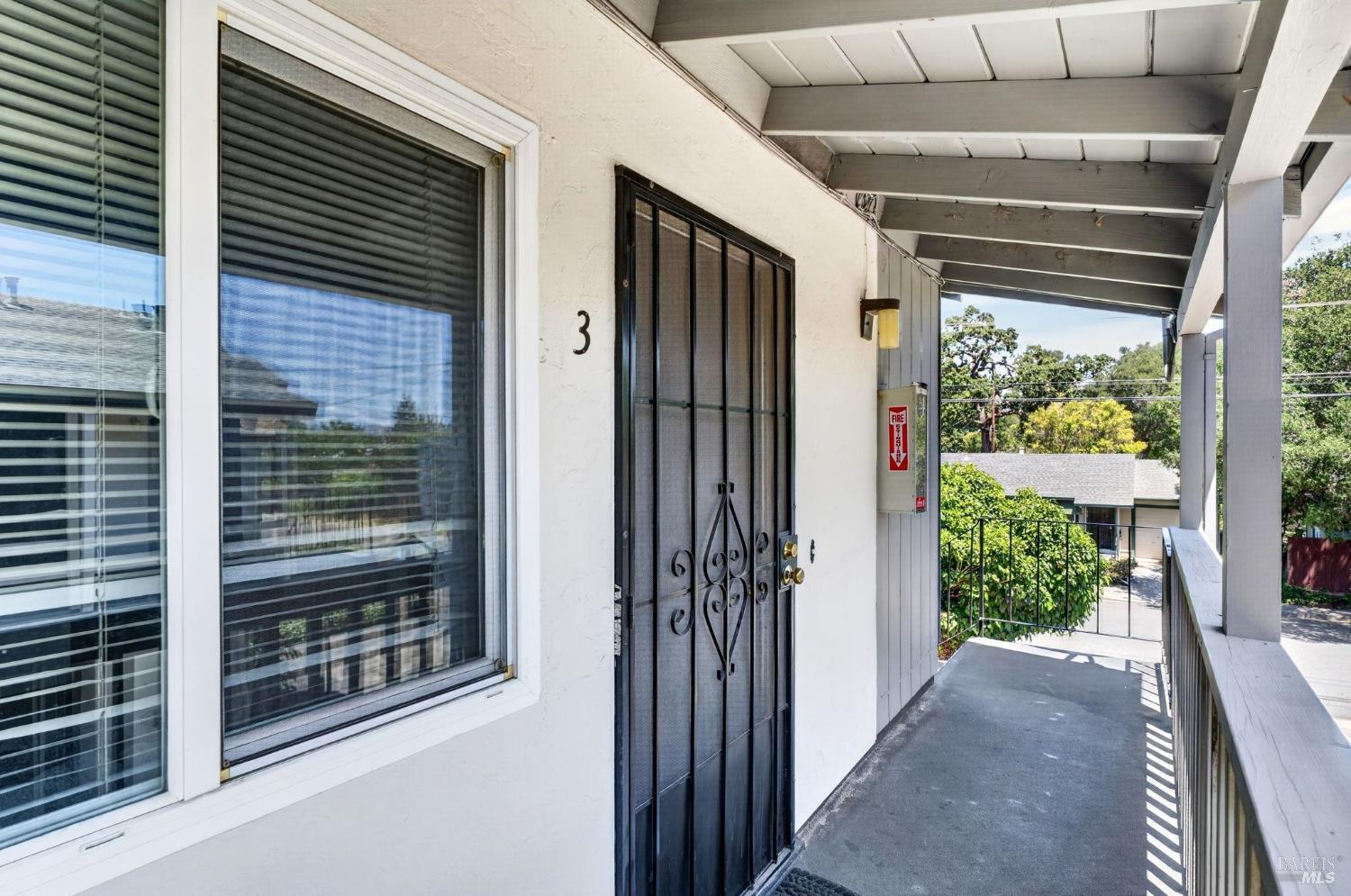 406 Klute Street Santa Rosa, CA 95401 - Photo 11 of 34