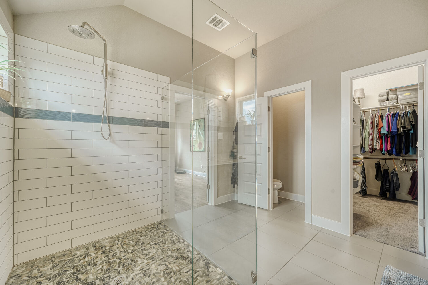 3317 Nighthawk Dive Lane Pflugerville, TX 78660 - Photo 18 of 34 Primary bathroom with large curdles shower