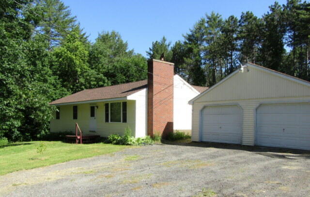 11 Maranacook Road Winthrop, ME 04364 - Photo 2 of 26 front of home & garage