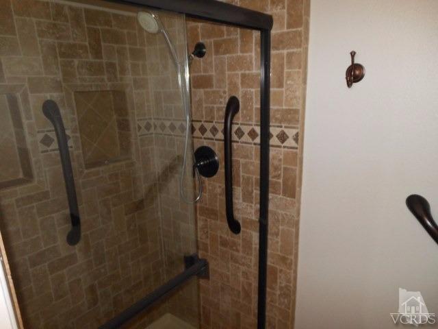 2287 Birchfield Street Simi Valley, CA 93065 - Photo 17 of 22 a bathroom with a shower