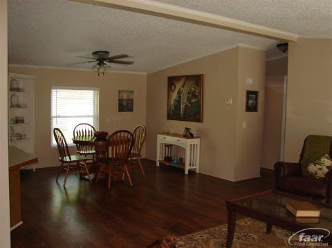 5458 North Center Road Flint, MI 48506 - Photo 4 of 13 20144465-3.JPG