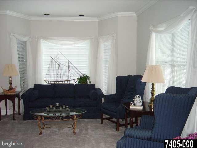 3689 Pleasant Valley Road York, PA 17406 - Photo 3 of 23 Gallery Image 3