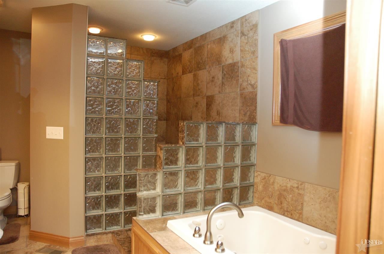 8202 Bull Rapids Road Woodburn, IN 46797 - Photo 7 of 24