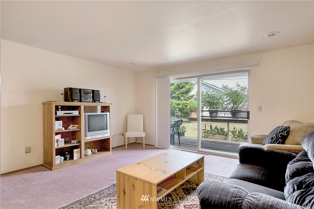 2530 Racine Street Bellingham, WA 98226 - Photo 11 of 20 Gallery Image 11