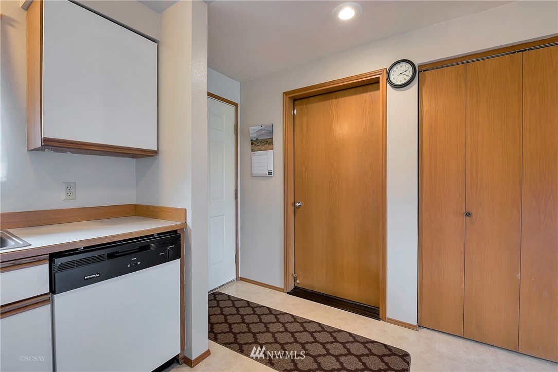 2530 Racine Street Bellingham, WA 98226 - Photo 6 of 20 Gallery Image 6