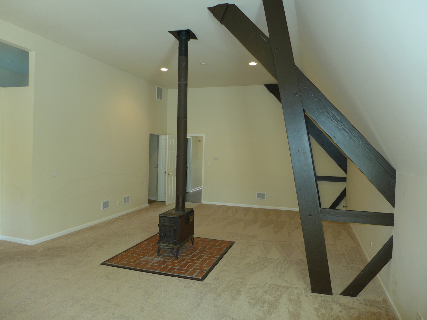 6316 Johnsburg Road Spring Grove, IL 60081 - Photo 20 of 29 a view of an entryway