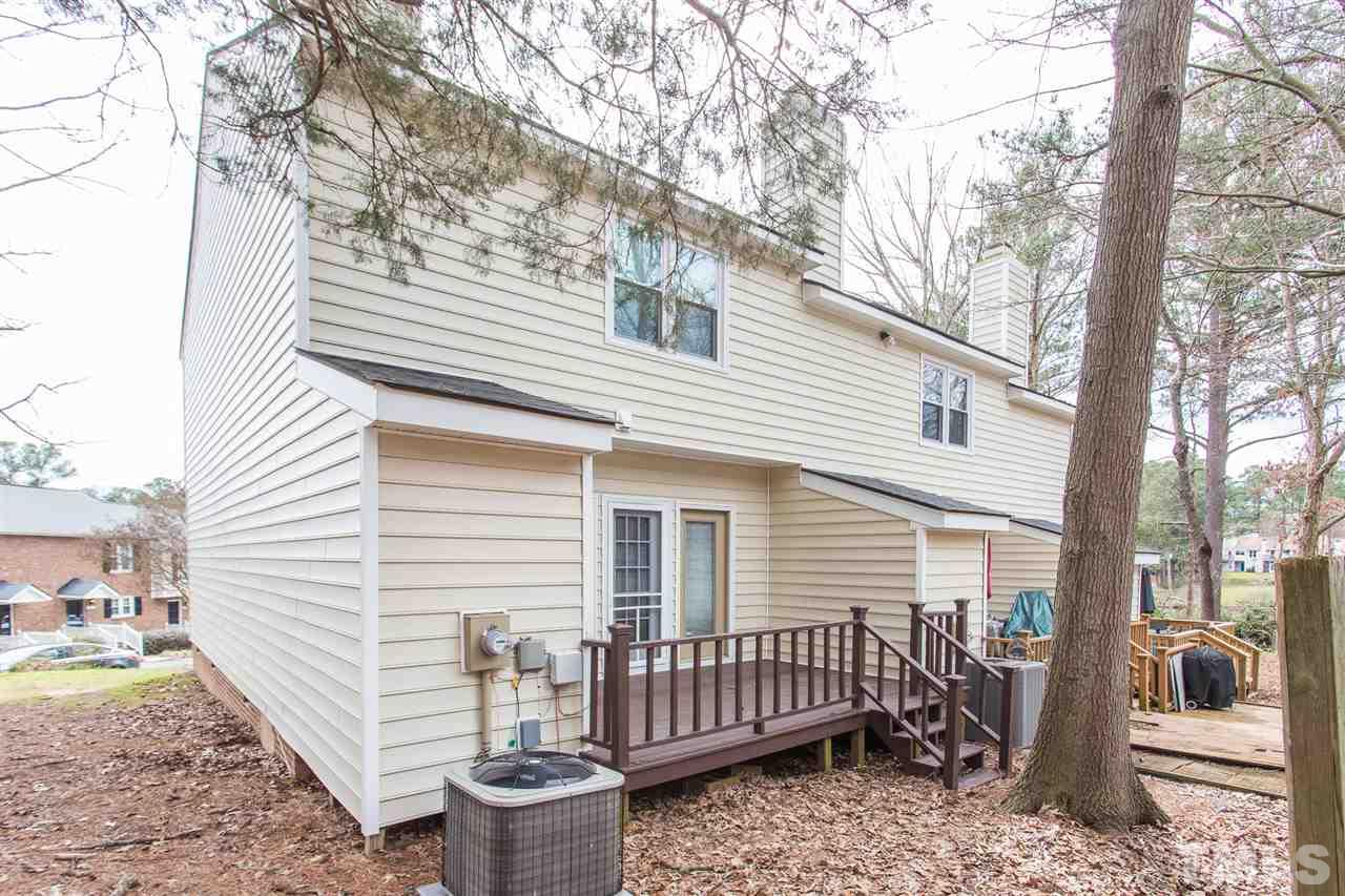 6123 Highcastle Court Raleigh, NC 27613 - Photo 4 of 29
