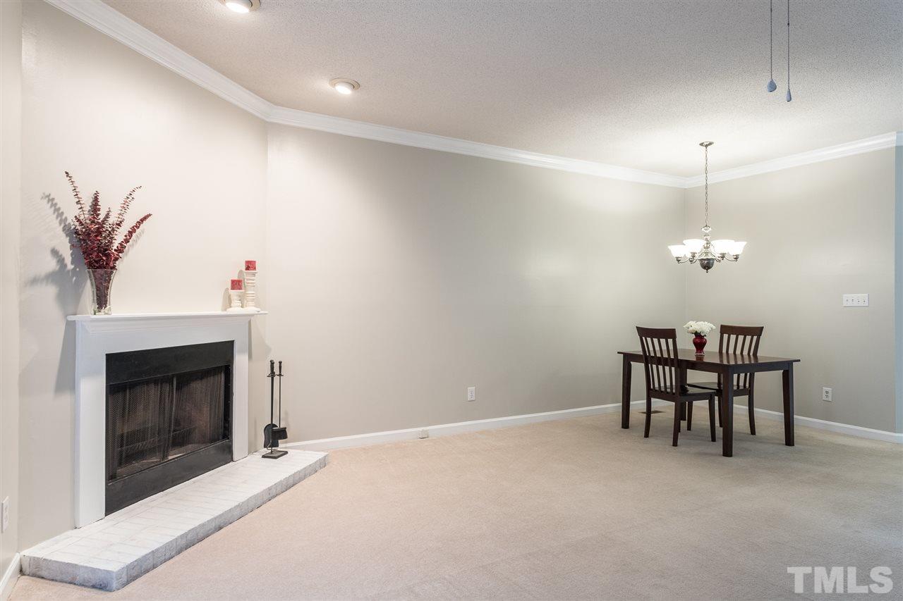 6123 Highcastle Court Raleigh, NC 27613 - Photo 7 of 29