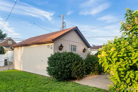 $349,900 | 5665 Oleatha Avenue, St. Louis, MO 63139