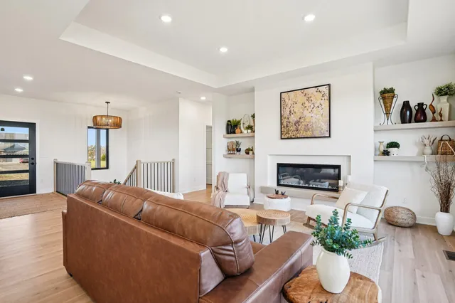 $765,000 | 18866 Silo Court, Shafer, MN 55074