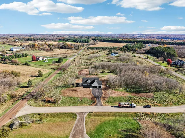 $765,000 | 18866 Silo Court, Shafer, MN 55074