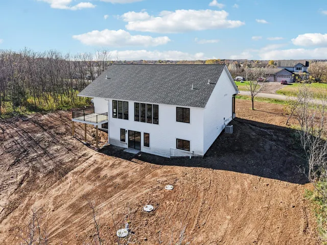 $765,000 | 18866 Silo Court, Shafer, MN 55074