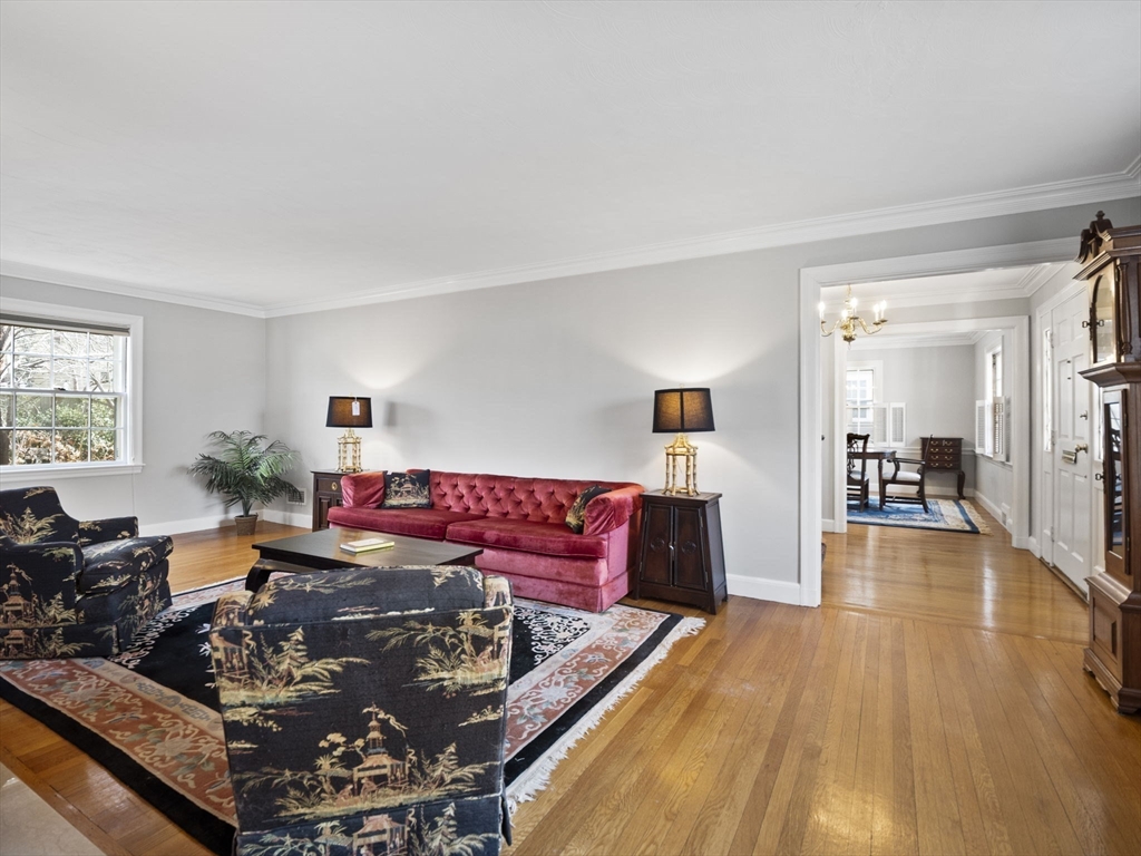 368 West Roxbury Parkway Boston, MA 02132 - Photo 16 of 42 Gallery Image 16