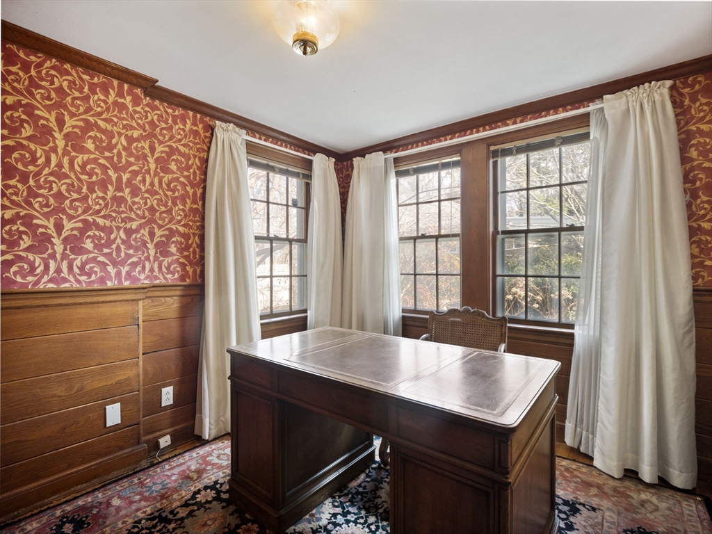 368 West Roxbury Parkway Boston, MA 02132 - Photo 22 of 42 Gallery Image 22