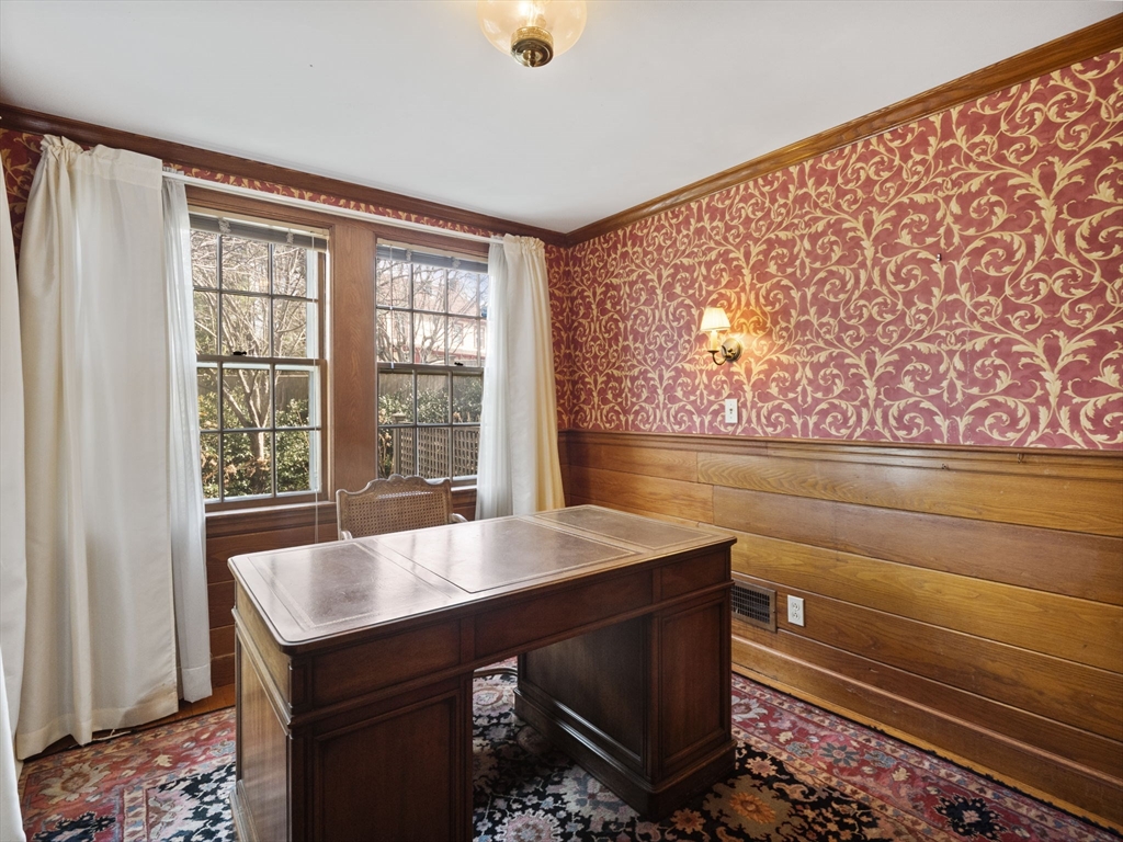 368 West Roxbury Parkway Boston, MA 02132 - Photo 23 of 42 Gallery Image 23
