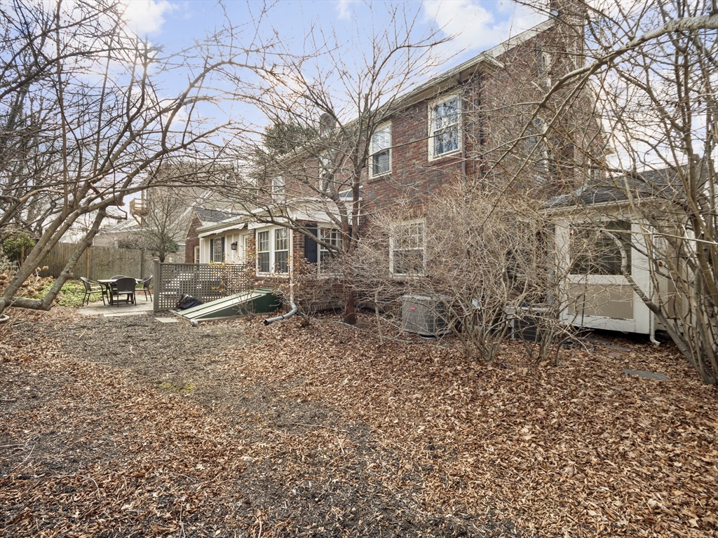 368 West Roxbury Parkway Boston, MA 02132 - Photo 42 of 42 Gallery Image 42