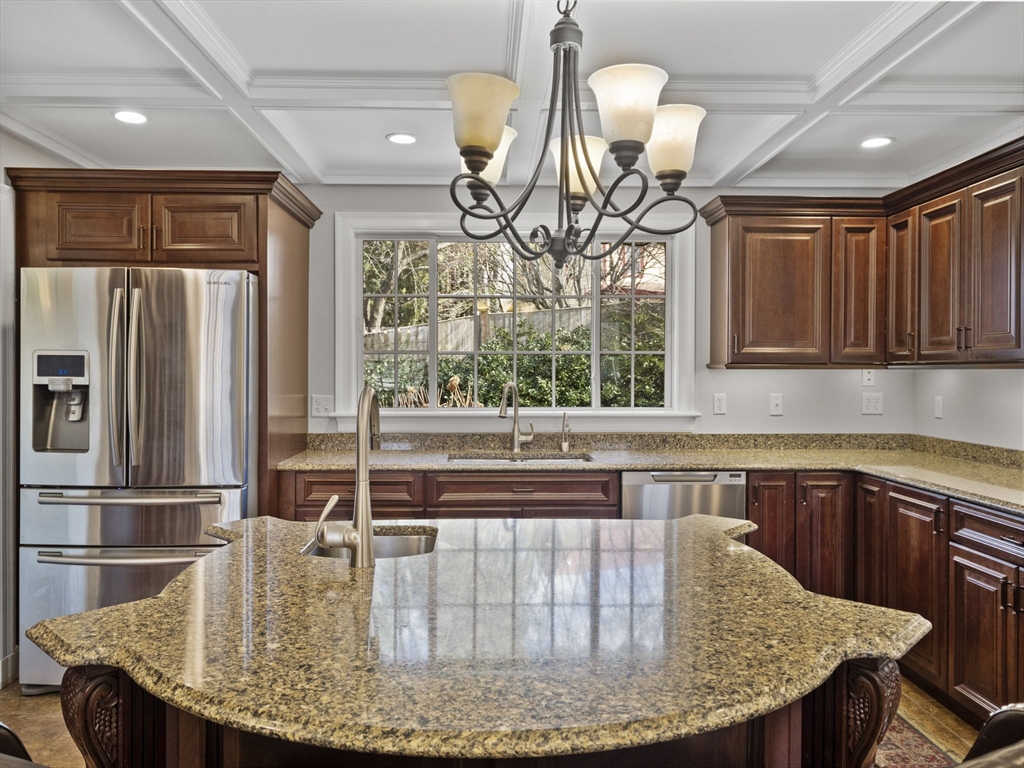 368 West Roxbury Parkway Boston, MA 02132 - Photo 10 of 42 Gallery Image 10