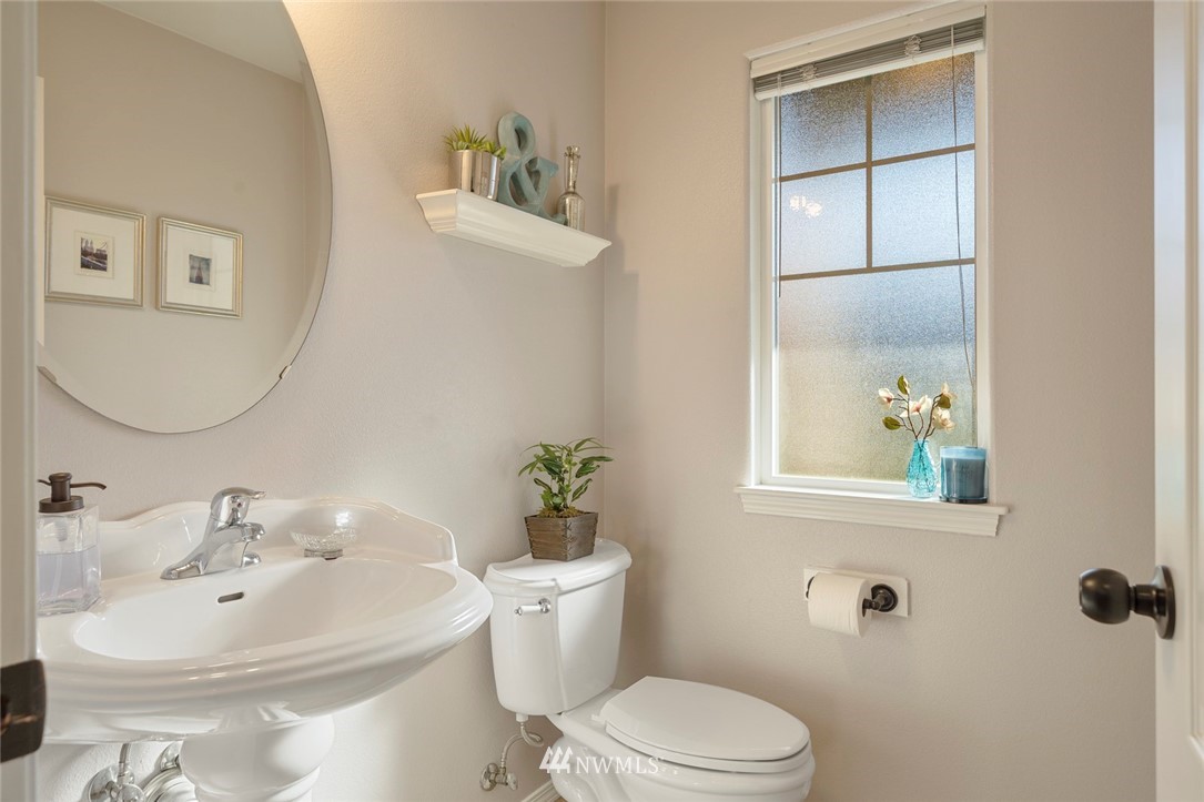 129 196th Place Southwest, Unit 6 Bothell, WA 98012 - Photo 4 of 25
