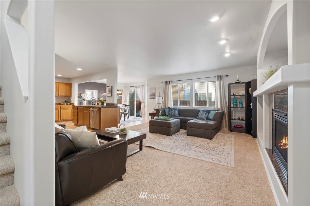 129 196th Place Southwest, Unit 6 Bothell, WA 98012 - Photo 7 of 25