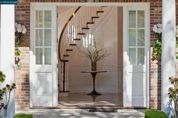 a view of entryway with a front door
