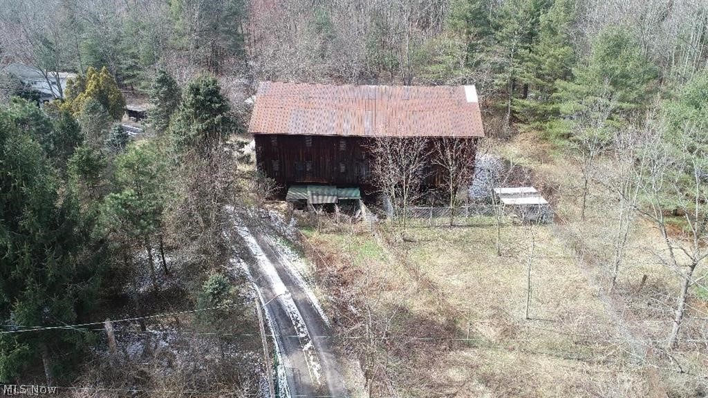 5916 Middle Run Road Dover, OH 44622 - Photo 4 of 35 Gallery Image 4