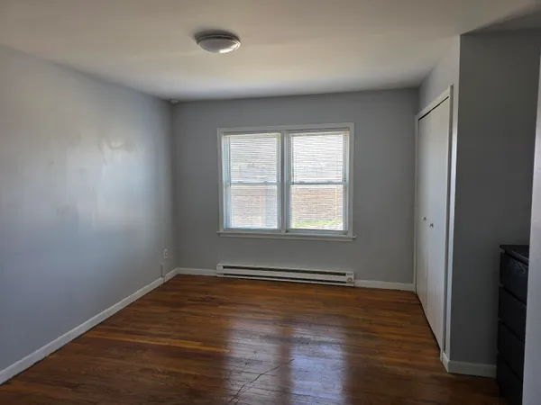 $900 | 22006 North Chrysler Drive, Unit 4, Hazel Park, MI 48030