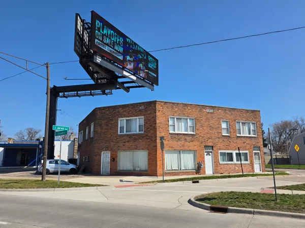 $900 | 22006 North Chrysler Drive, Unit 4, Hazel Park, MI 48030