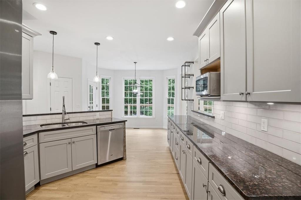 1025 Russell Point Suwanee, GA 30024 - Photo 15 of 46