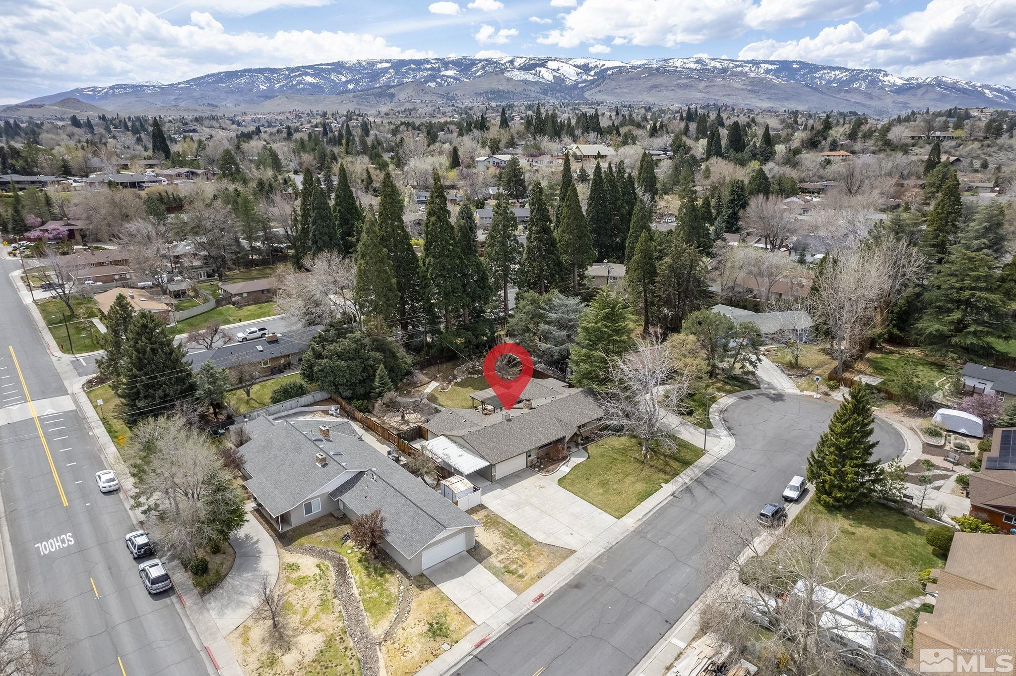 1130 Harvey Lane Reno, NV 89509 - Photo 4 of 39 Photo 4