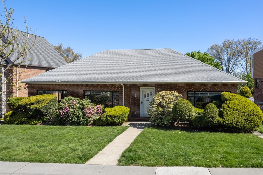 99 Jordan Road Brookline, MA 02446 - Photo 3 of 42 Gallery Image 3