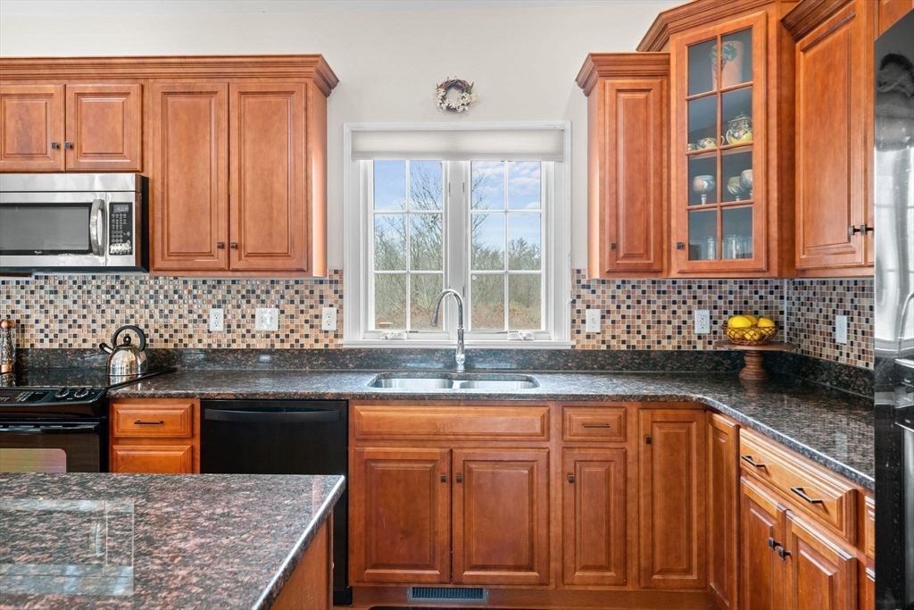 49 Tupelo Road Westport, MA 02790 - Photo 11 of 42 Gallery Image 11