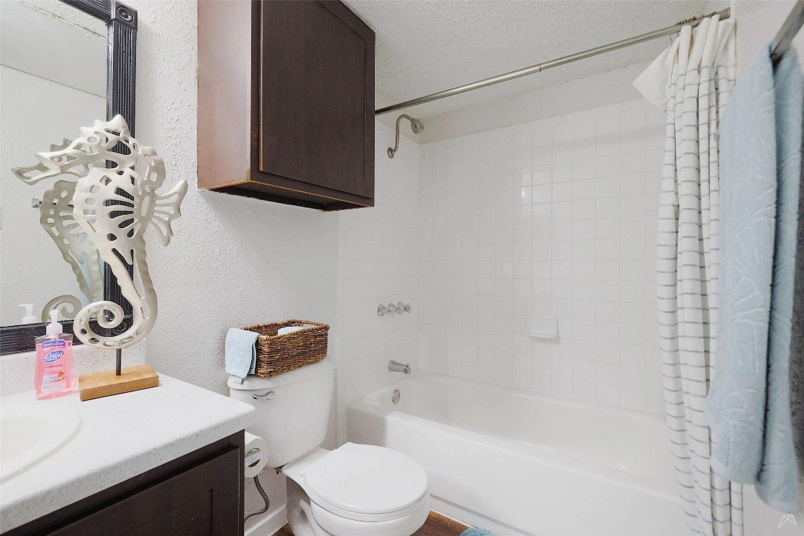 6808 South I-35 Frontage Road, Unit 144 Austin, TX 78745 - Photo 16 of 22 Sign before Jan 31st to receive 1 month FREE on all vacant units!