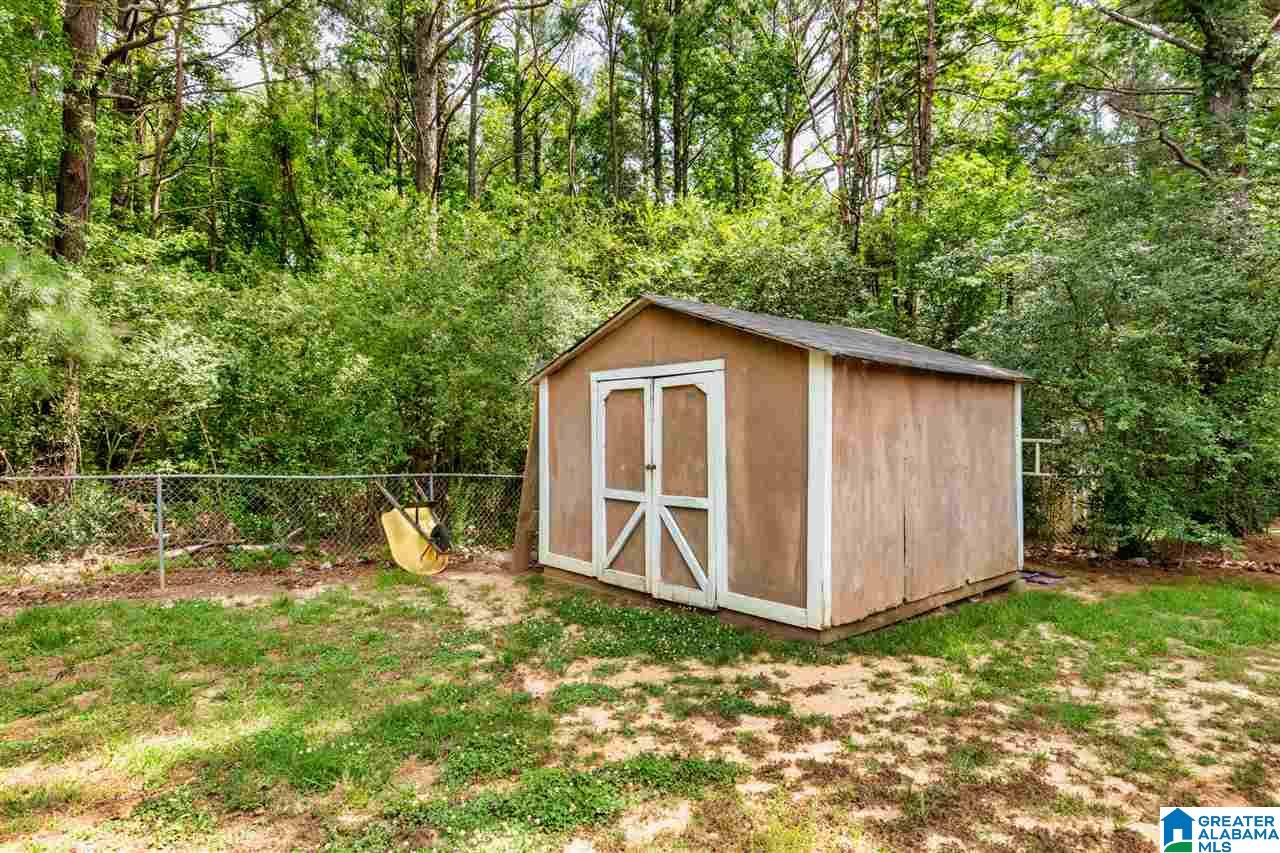 936 Glenn Chapel Road Gardendale, AL 35071 - Photo 6 of 25